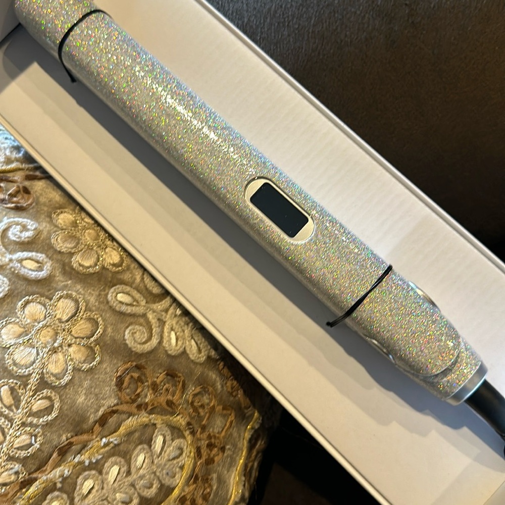 Limited edition CHI digital ceramic hairstyling iron - in gorgeous Stardust.